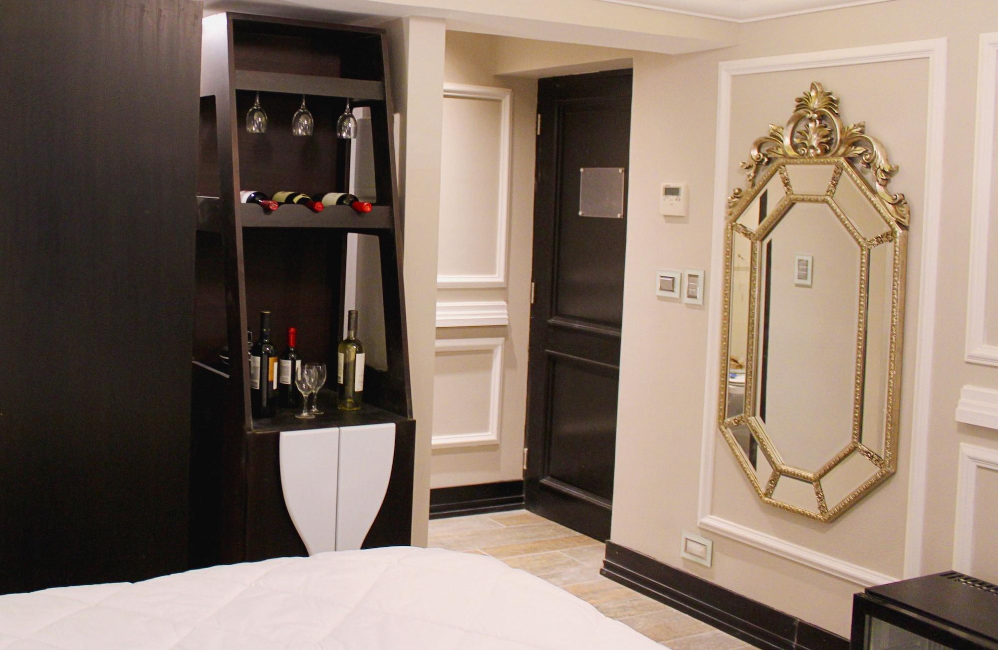 Sommelier Boutique Hotel