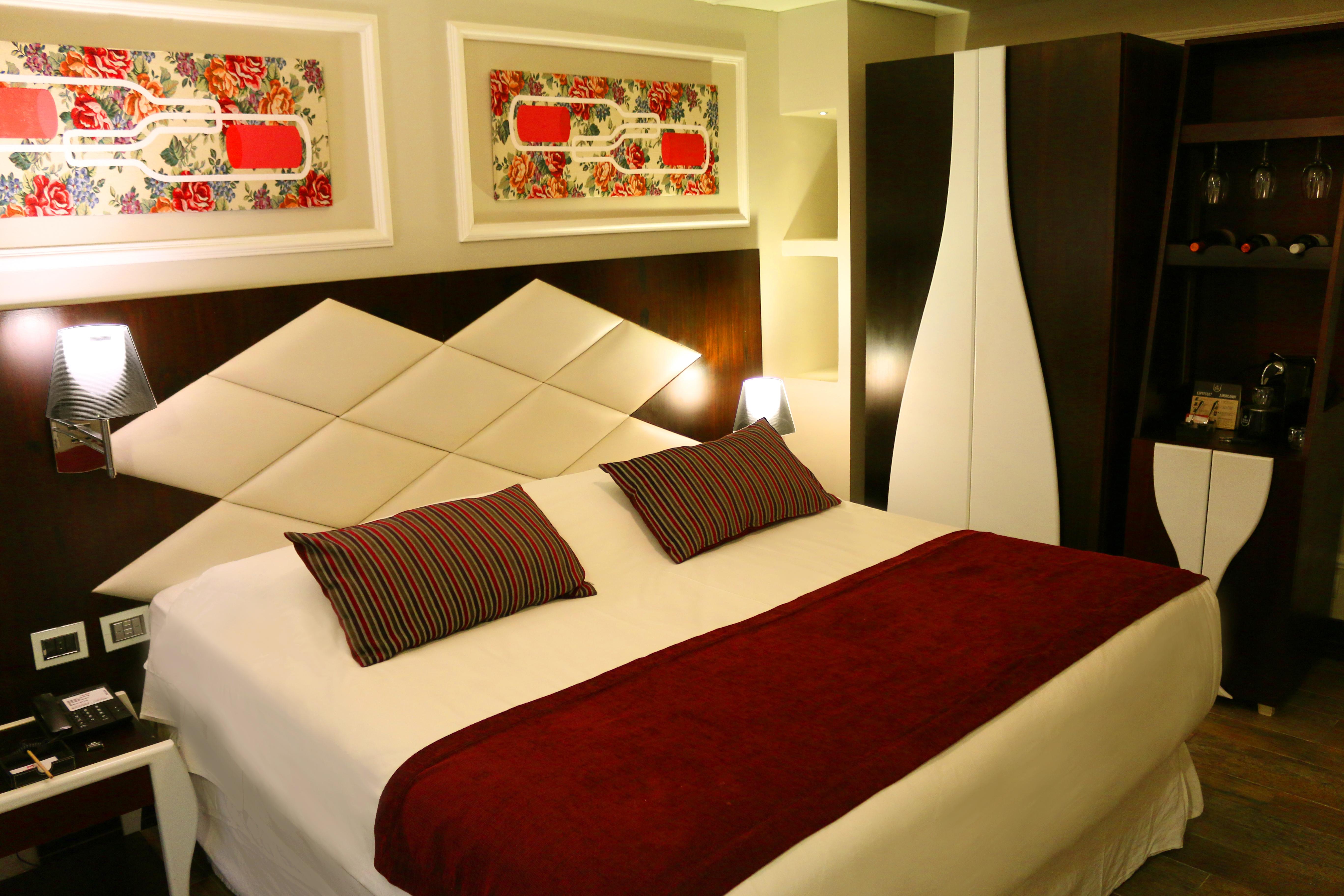 Sommelier Boutique Hotel 4*